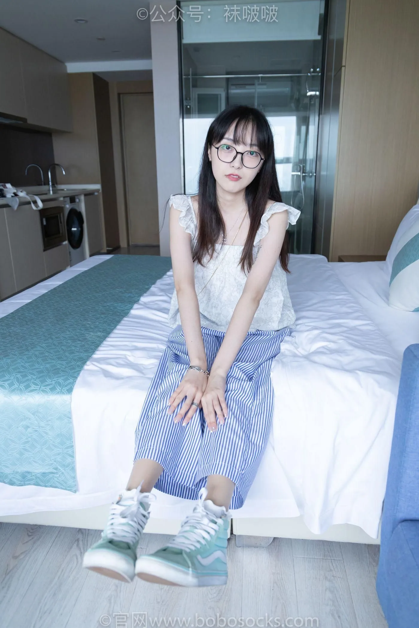[BoBoSocks袜啵啵]NO.027 稚予- vans、白色棉袜、肉丝 [136P]插图5